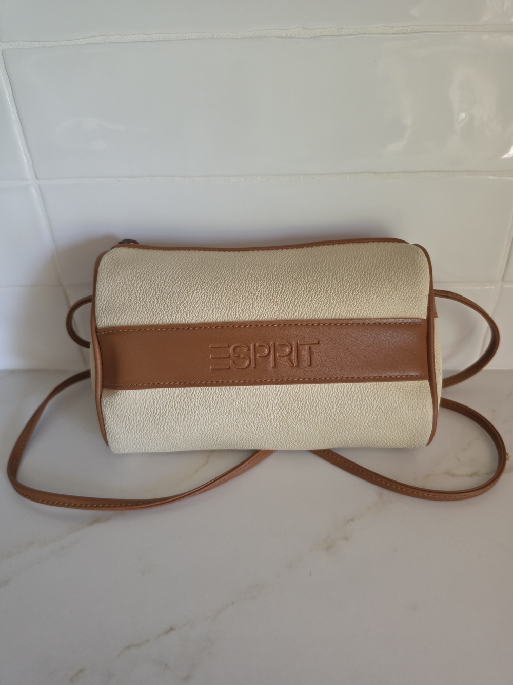 Vintage 1980s ESPRIT Crossbody Bag – Cream & Tan Pebble Texture